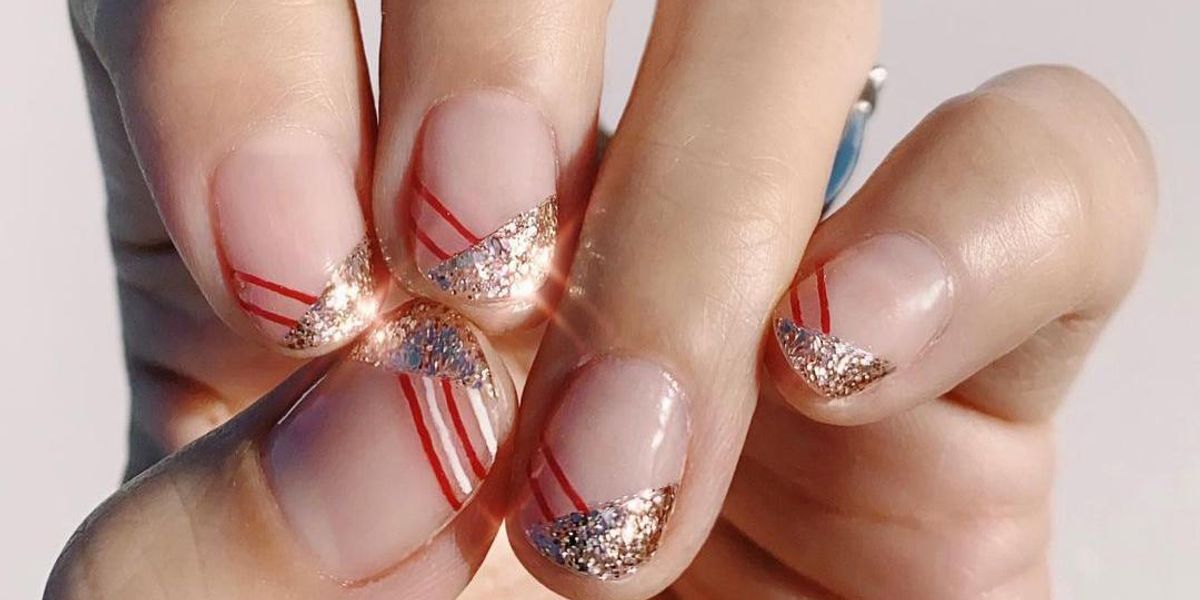7. 15 DIY Holiday Nail Art Designs to Try - wide 6